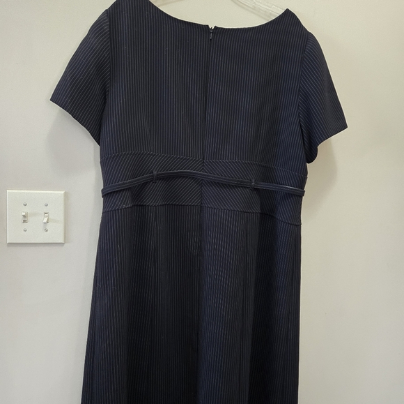 Tahari Professional Pinstripe Dress size 20 W - Picture 3 of 6